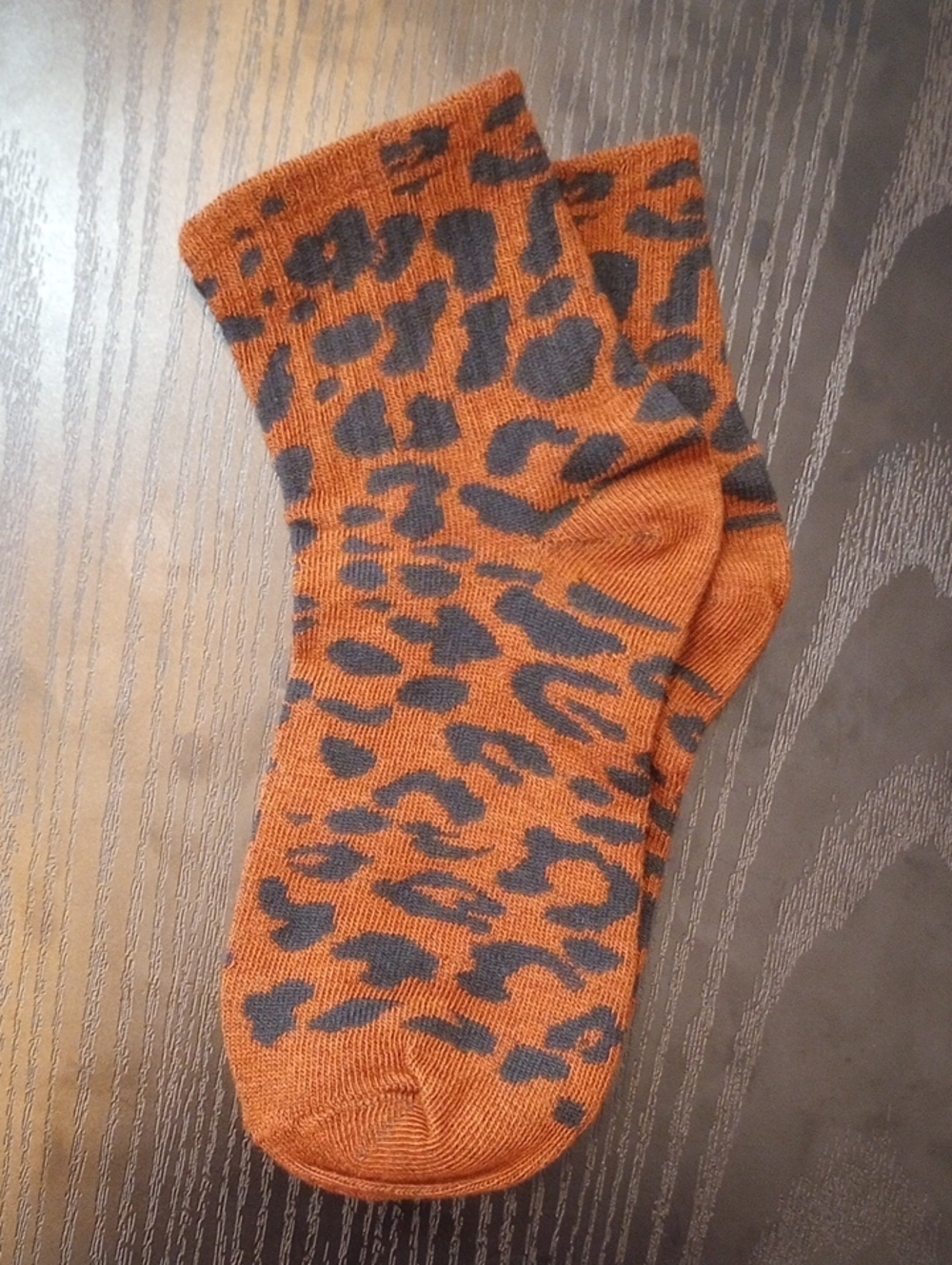 Rust Brown Black Leopard Print Crew Ankle Socks Soft Comfort